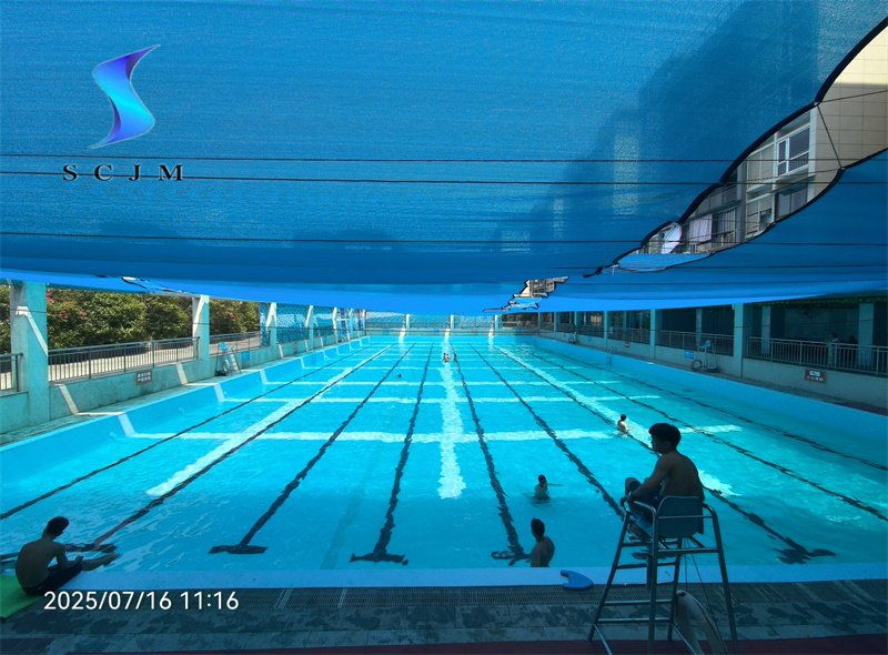 四川閬中泳池改造膠膜鋪裝施工完成